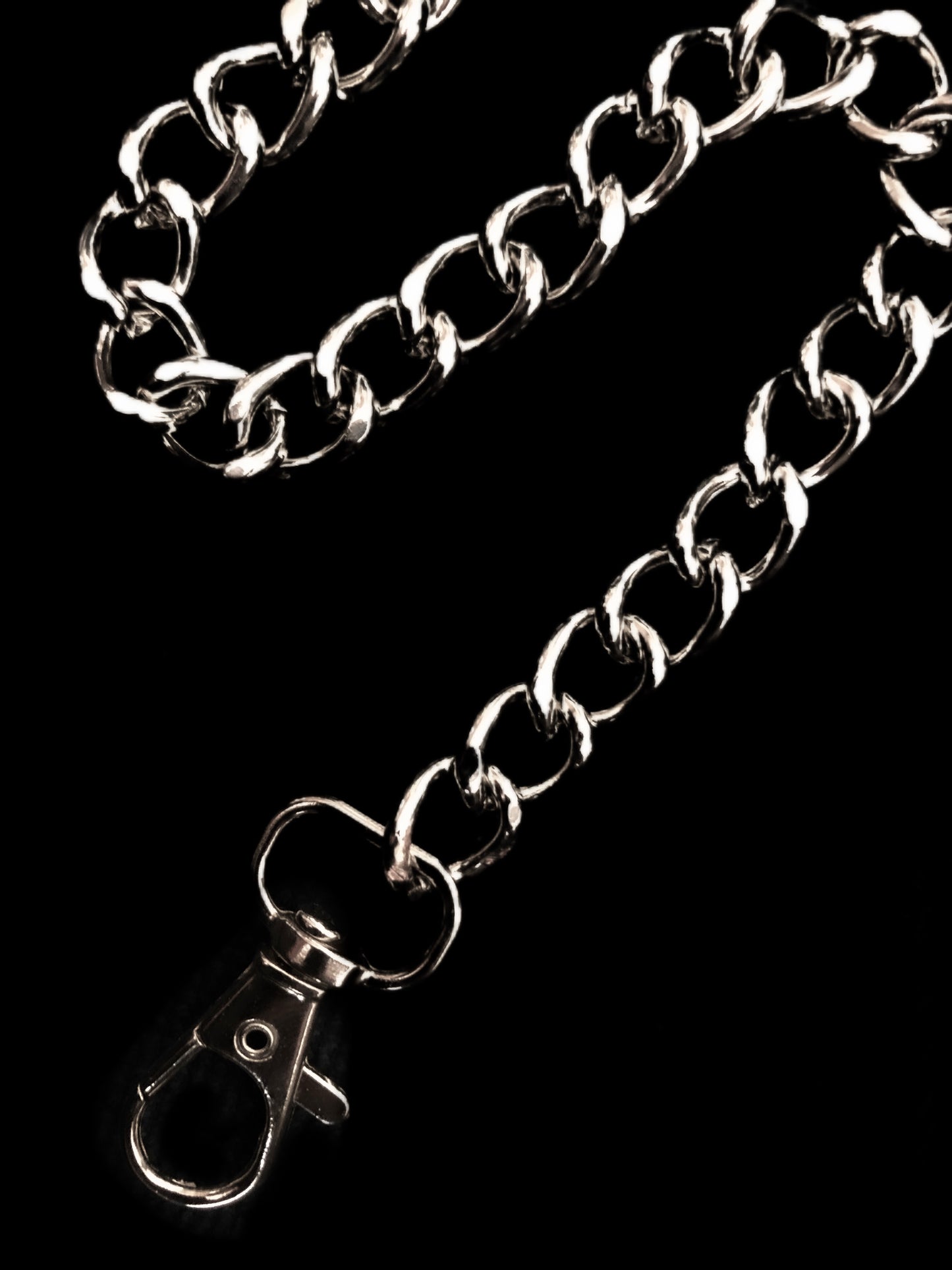 Minimalist Chain